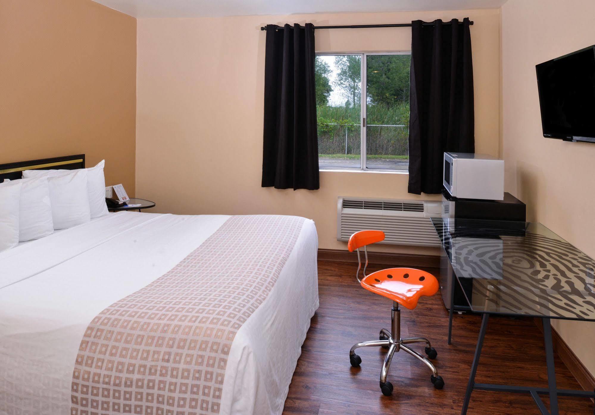 Valued Stay Madison Extérieur photo